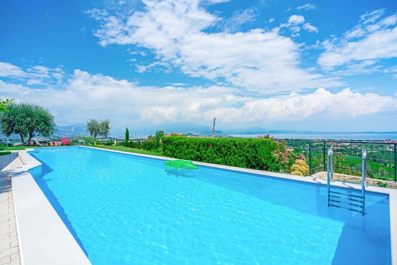 Vila Piscina Panoramica - La Casa Volante Soiano Del Lago Exteriér fotografie